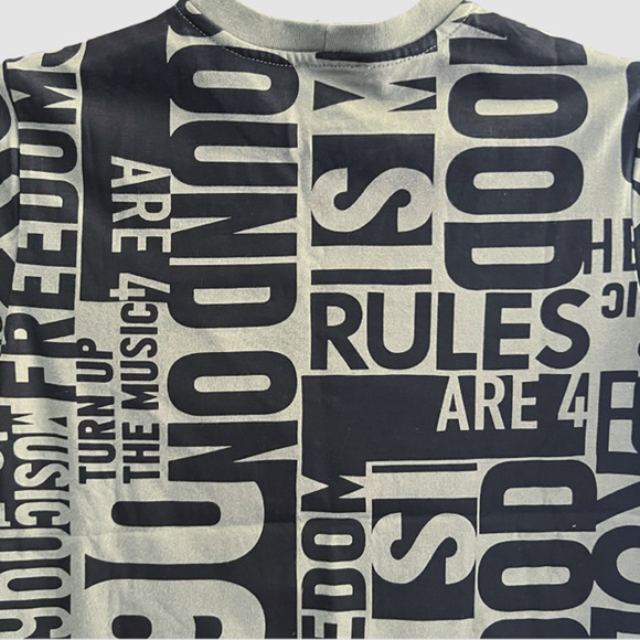 United Colors of Benetton Boys Graphic T-Shirt Olive/Black, NWOT-Sz 8-9 year old - Picture 5 of 7